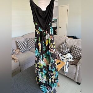 New York and Company strapless Dress